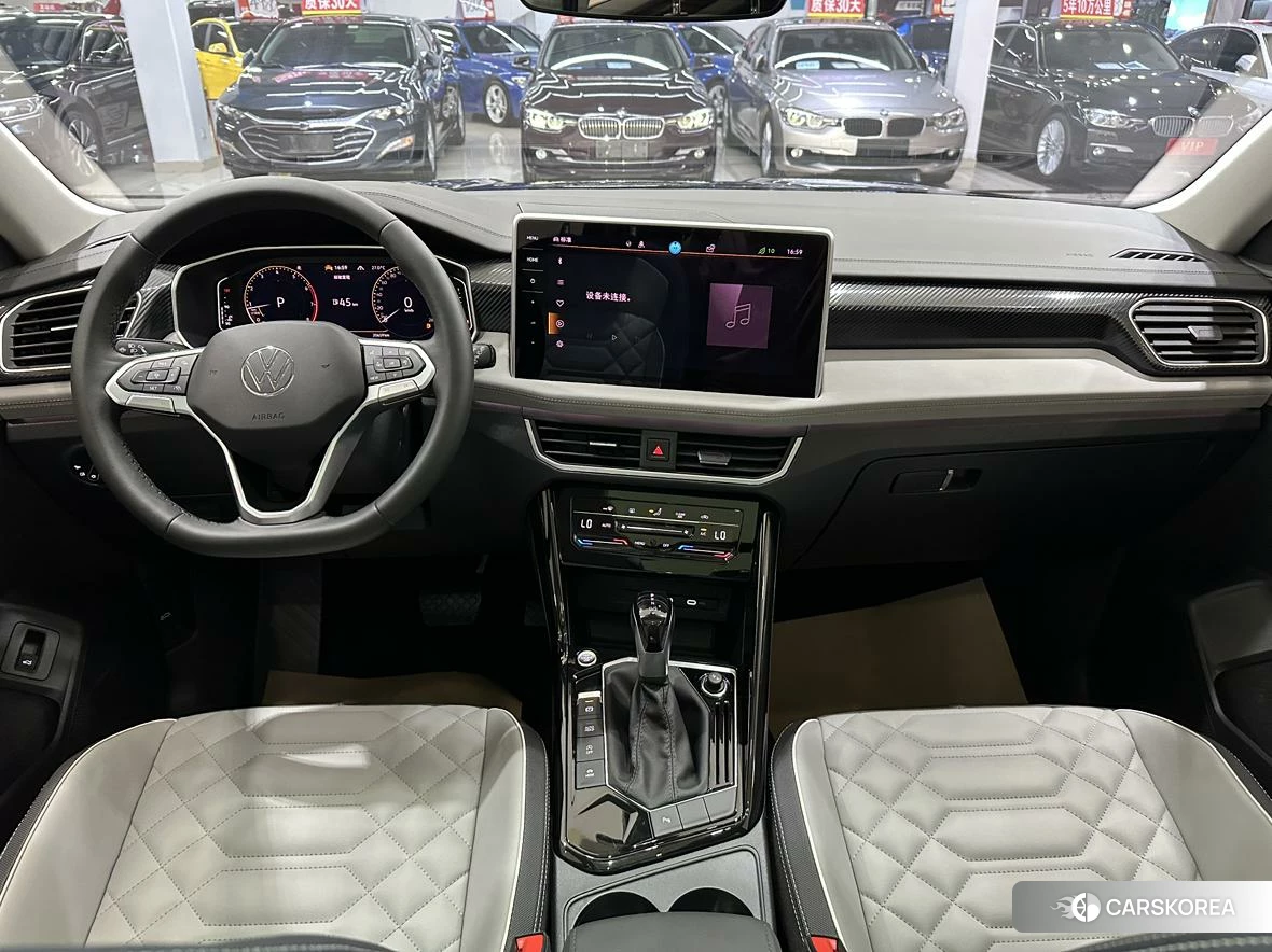 Volkswagen Tayron 2023 Темно-серый из Китая, фото 2