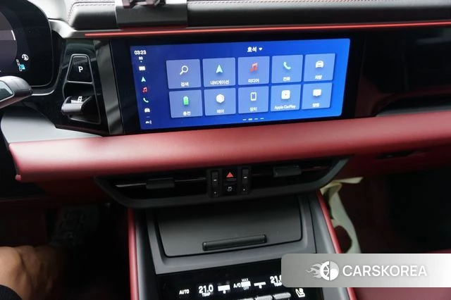 Porsche Makan EV 2025 Черный из Кореи, фото 2