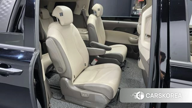 Kia The New Carnival 4th Generation 2023 Черный из Кореи, фото 2