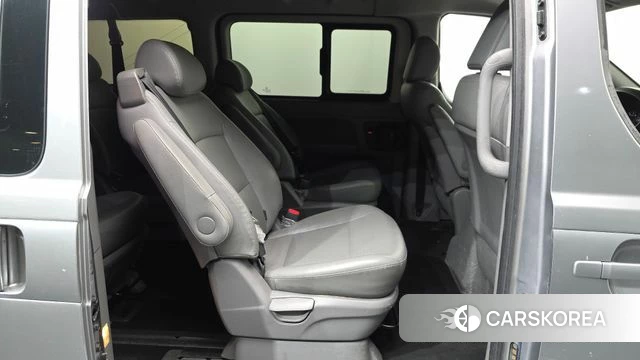 Hyundai The New Grand Starex 2018 Серебряный из Кореи, фото 2