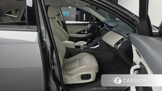 Jaguar E-PACE 2018 Серый из Кореи, фото 2