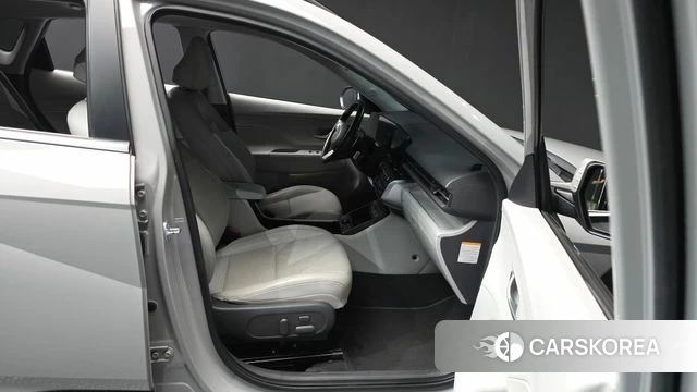 Hyundai Kona Hybrid (SX2) 2023 Серебристо-серый из Кореи, фото 2