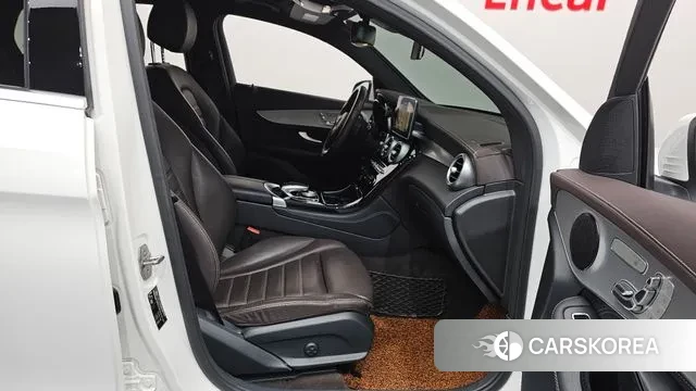 Mercedes-Benz GLC-Class X253 2018 Белый из Кореи, фото 2