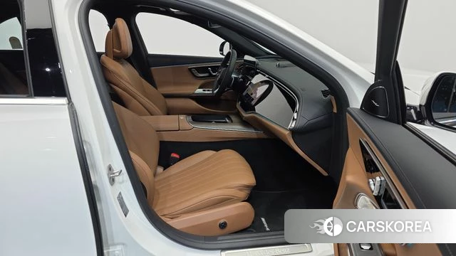 Mercedes-Benz E-Class W214 2026 Белый из Кореи, фото 2