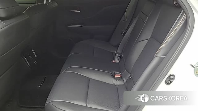 Toyota Crown Crossover 2024 Белый из Кореи, фото 2