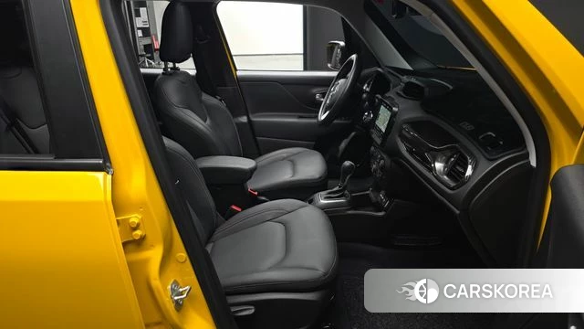 Jeep Renegade 2023 Желтый из Кореи, фото 2