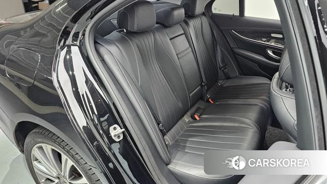 Mercedes-Benz E-Class W213 2020 Черный из Кореи, фото 2