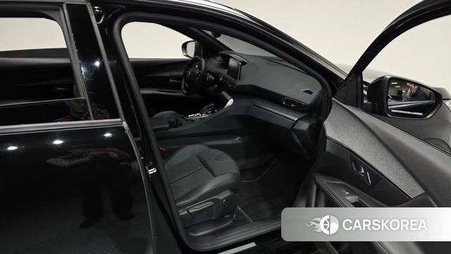 Peugeot 3008 second generation 2020 Черный из Кореи, фото 2