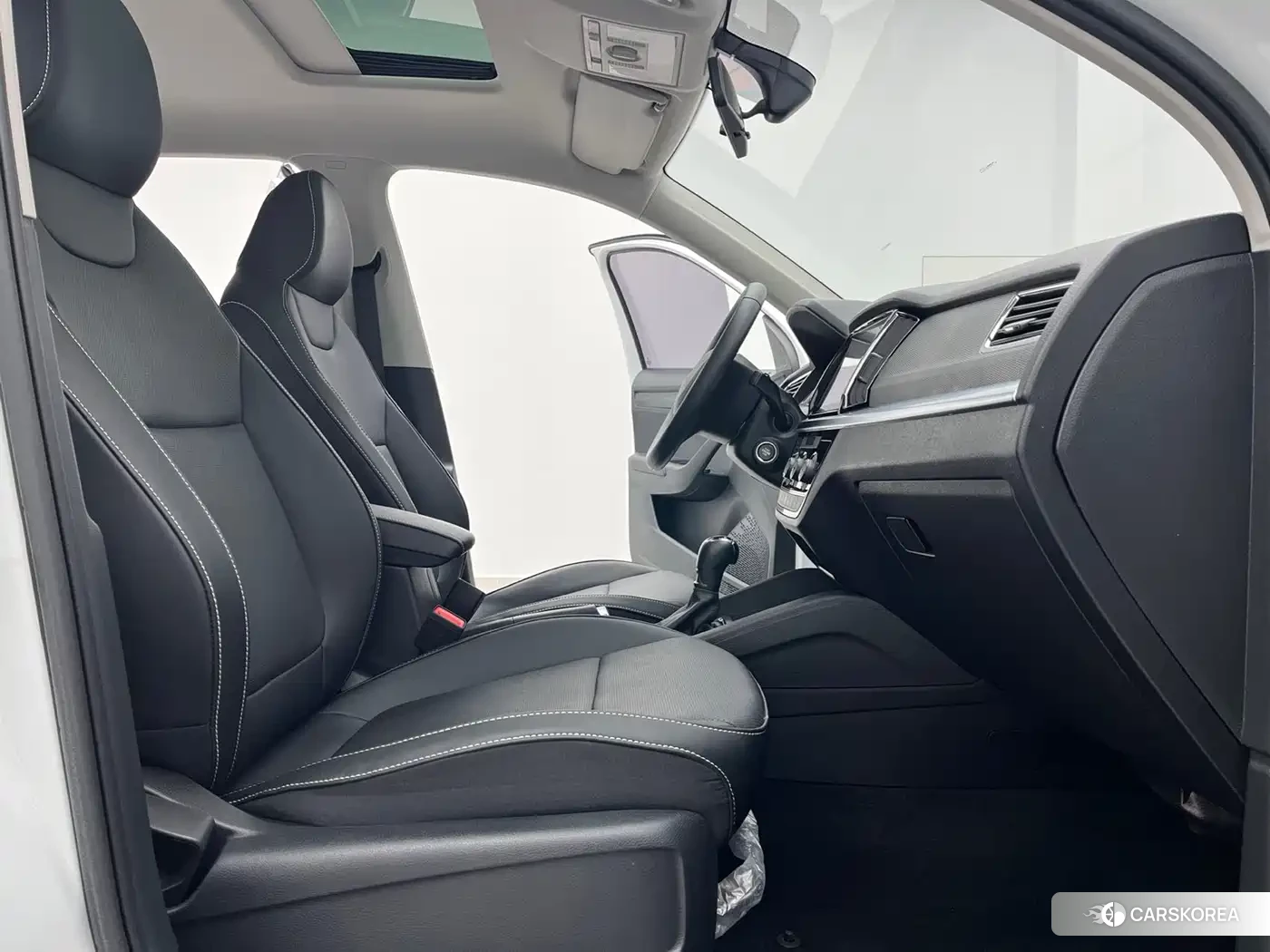 Skoda Kamiq 2023 Белый из Китая, фото 2