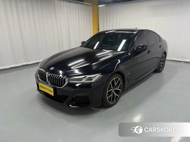 BMW 5 series 2021 Черный из Китая, фото 2