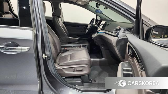 Honda Odyssey 2019 Серый из Кореи, фото 2