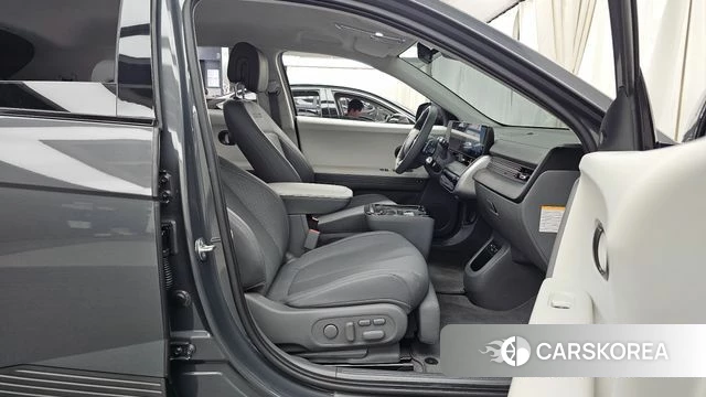 Hyundai The New Ionic 5 2024 Серый из Кореи, фото 2