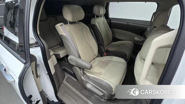 Kia The New Carnival 4th Generation 2025 Белый из Кореи, фото 2
