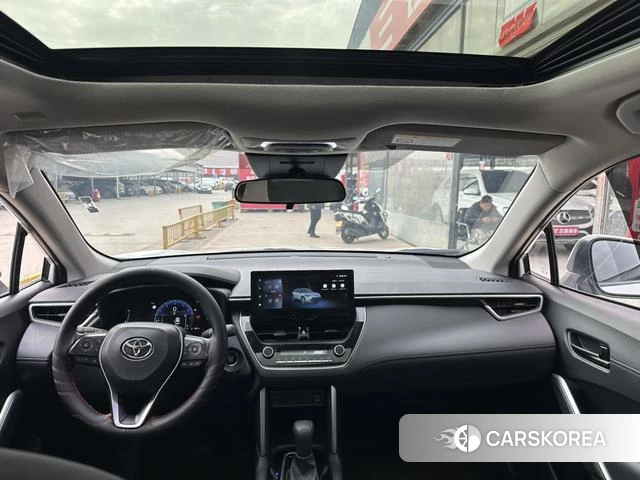 Toyota Frontlander 2024 Белый из Китая, фото 2