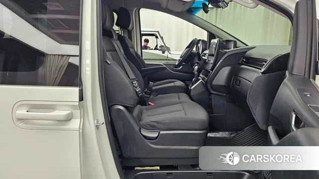 Hyundai Staria 2025 Белый из Кореи, фото 2