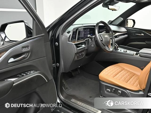 Cadillac Escalade 5th Generation 2021 Черный из Кореи, фото 2