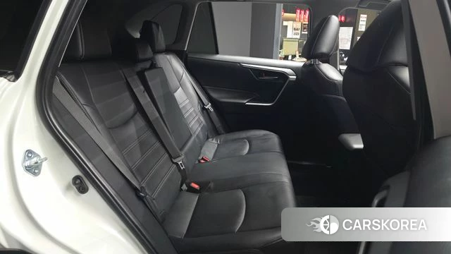 Toyota RAV4 5th Generation 2019 Белый из Кореи, фото 2