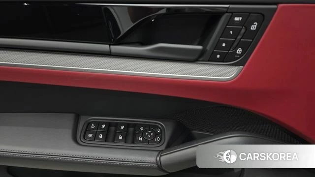 Porsche Cayenne (PO536) 2024 Белый из Кореи, фото 2
