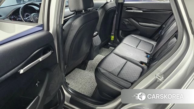 Kia Seltos 2021 Серебристо-серый из Кореи, фото 2
