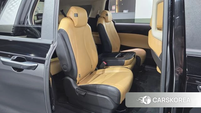 Kia Carnival 4th generation 2023 Черный из Кореи, фото 2