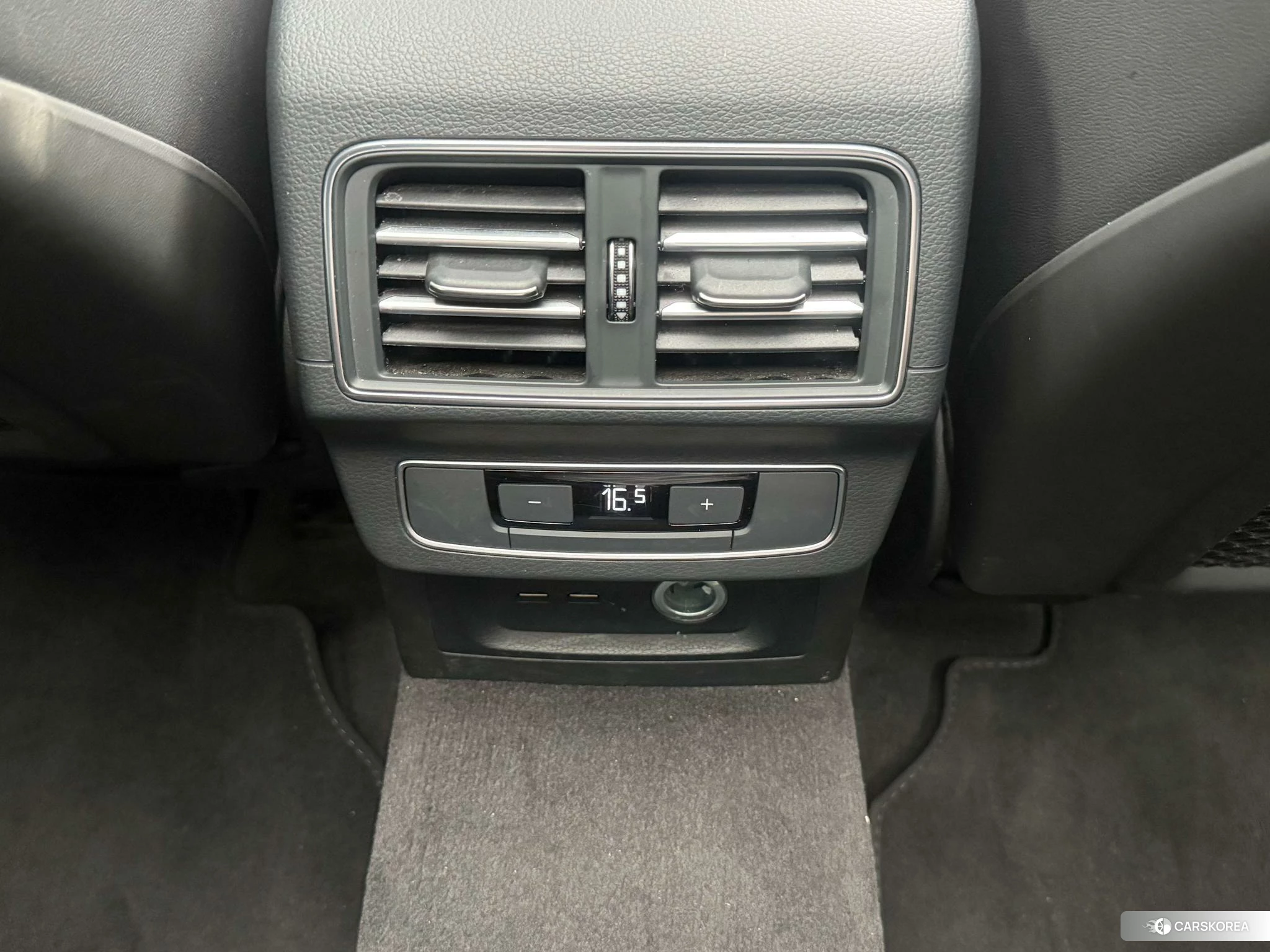 Audi Q5L 2023 Белый из Китая, фото 2
