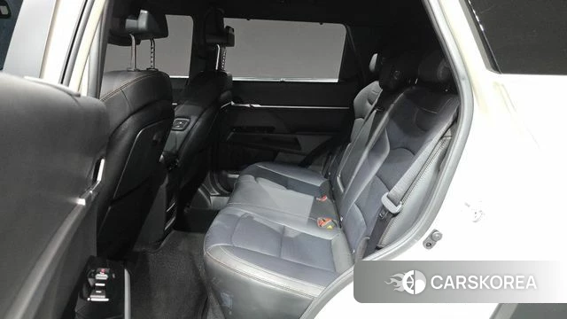 Ssangyong Torres EVX 2024 Жемчужный цвет из Кореи, фото 2