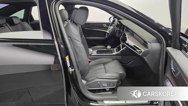 Audi A6 (C8) 2023 Черный из Кореи, фото 2
