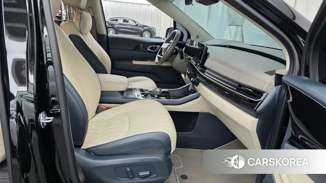 Kia The New Carnival 4th Generation 2025 Серебряный из Кореи, фото 2