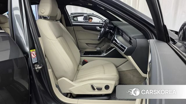 Audi A6 (C8) 2020 Серый из Кореи, фото 2