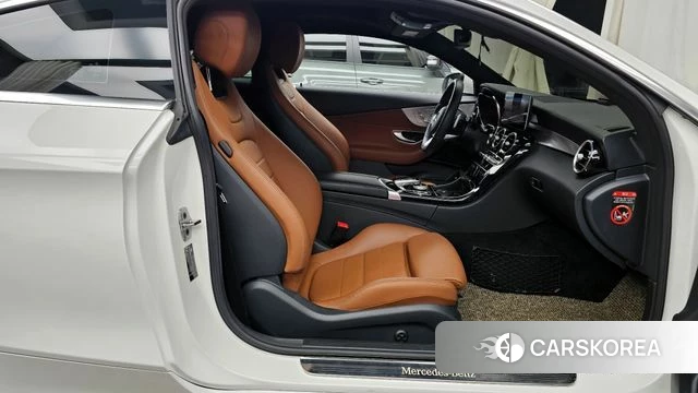 Mercedes-Benz C-Class W205 2020 Белый из Кореи, фото 2
