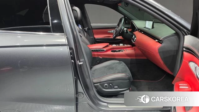 Genesis GV70 2021 Серый из Кореи, фото 2