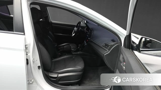 Hyundai The New Avante AD 2018 Белый из Кореи, фото 2