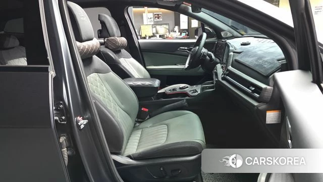 Kia Sportage 5th Generation Hybrid 2024 Серый из Кореи, фото 2