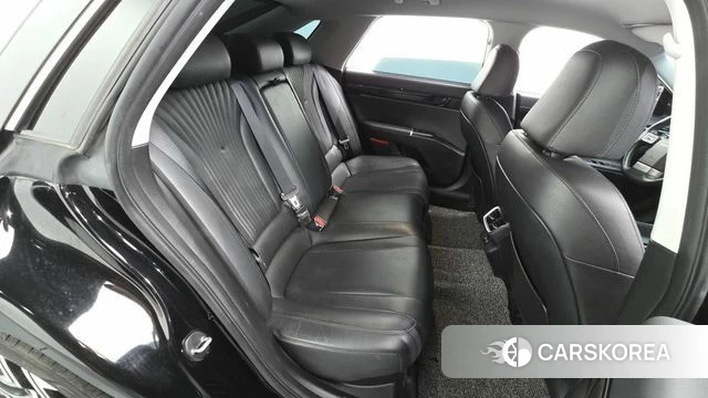 Hyundai Grandeur Hybrid (GN7) 2023 Черный из Кореи, фото 2