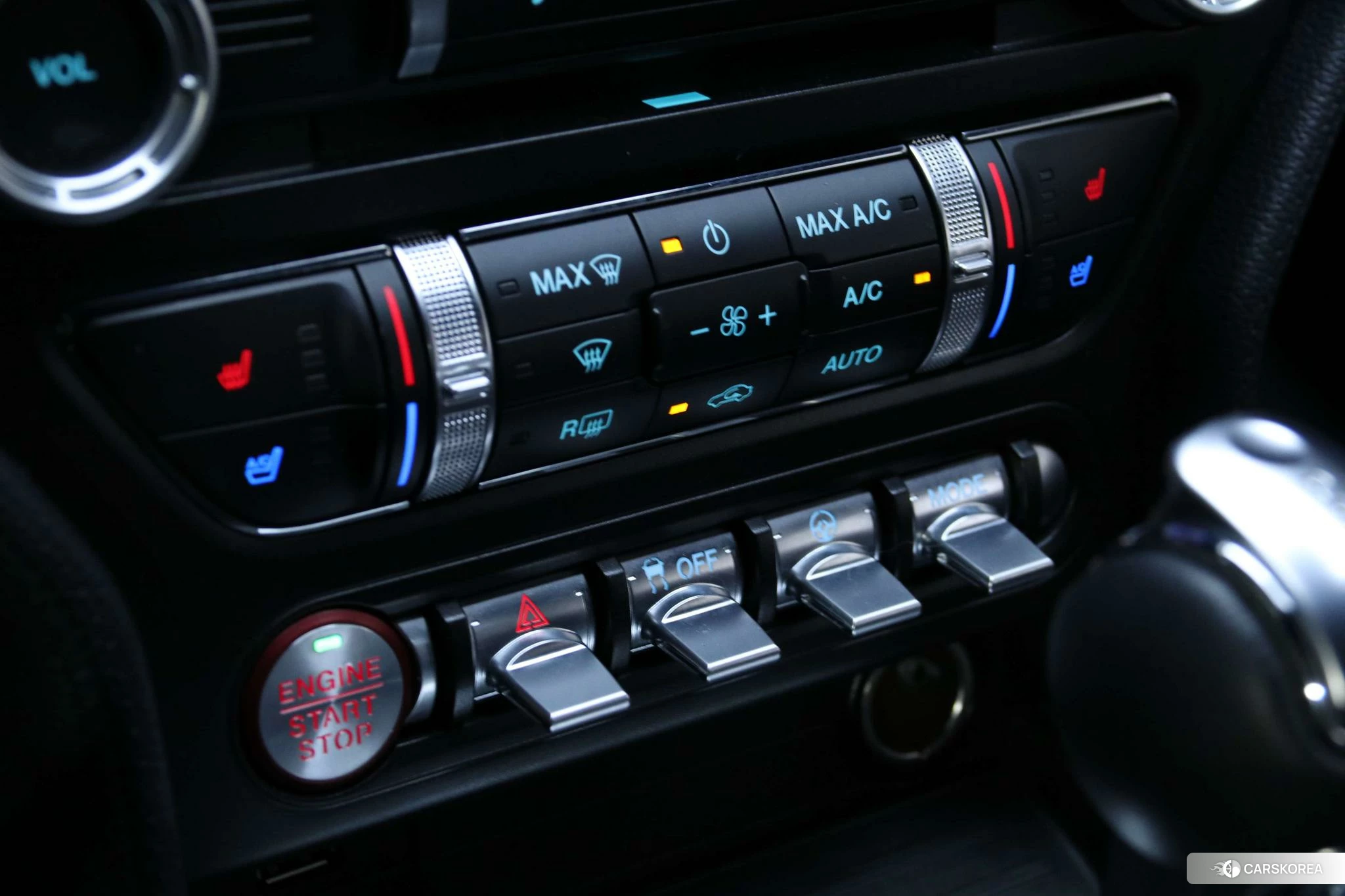 Ford Mustang 2020 Черный из Китая, фото 2