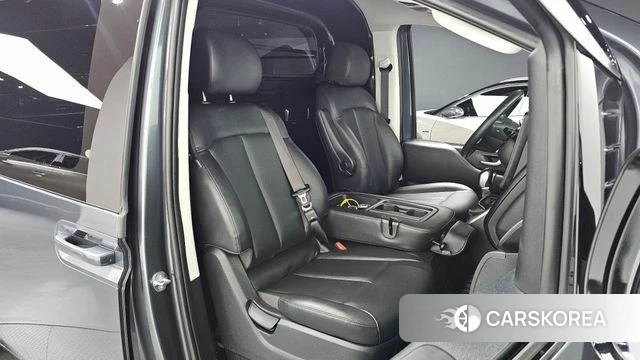 Hyundai Staria 2024 Серый из Кореи, фото 2