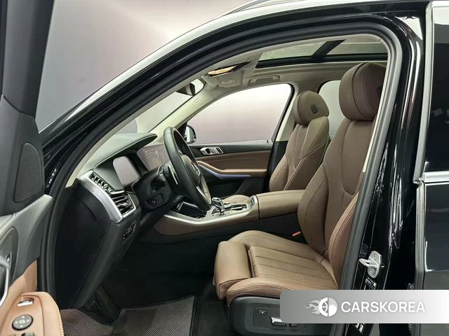 BMW X5 2021 Черный из Китая, фото 2