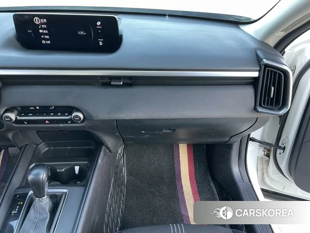 Mazda CX-50 2024 Белый из Китая, фото 2