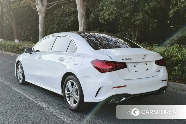 Mercedes-Benz A-Class 2025 Белый из Китая, фото 2