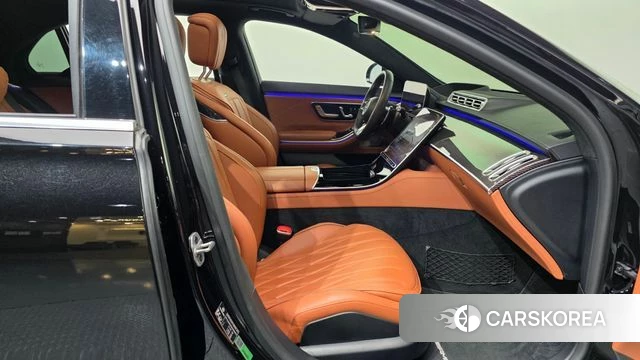 Mercedes-Benz S-Class W223 2024 Черный из Кореи, фото 2