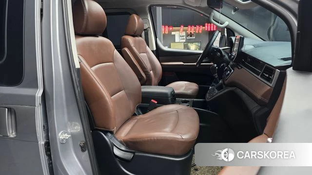 Hyundai The New Grand Starex 2019 Серебряный из Кореи, фото 2