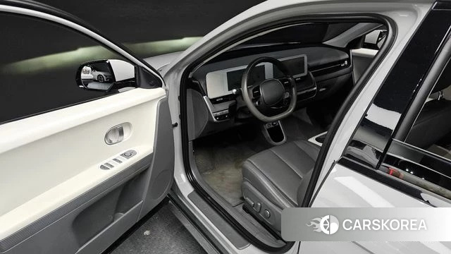 Hyundai Ionic 5 2022 Серебристо-серый из Кореи, фото 2