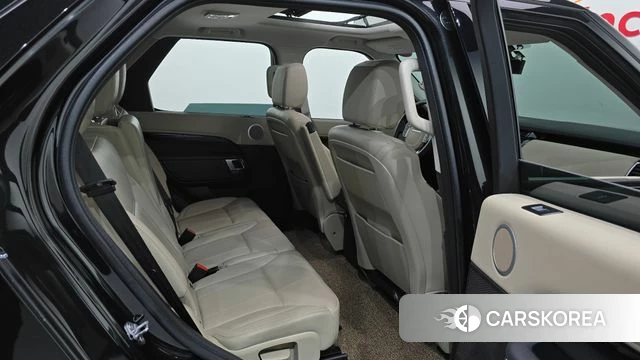 Land Rover Discovery 5 2018 Черный из Кореи, фото 2