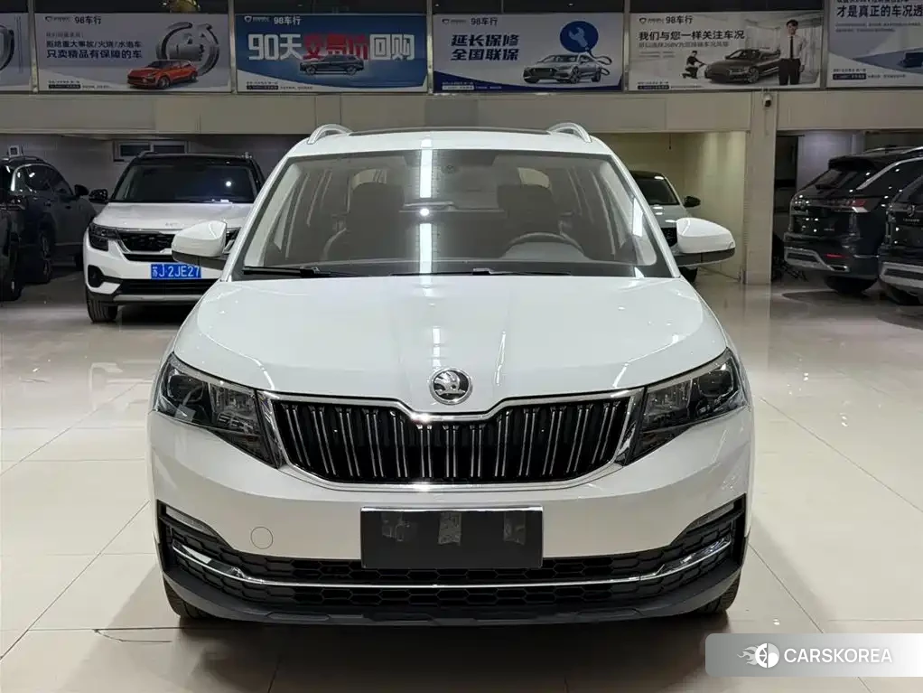 Skoda Kamiq 2022 Белый из Китая, фото 2