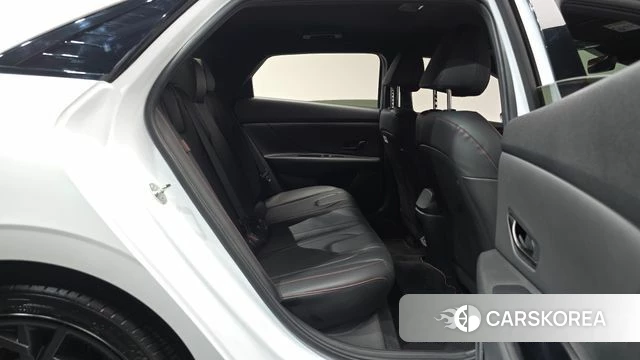 Hyundai The New Avante (CN7) 2024 Белый из Кореи, фото 2