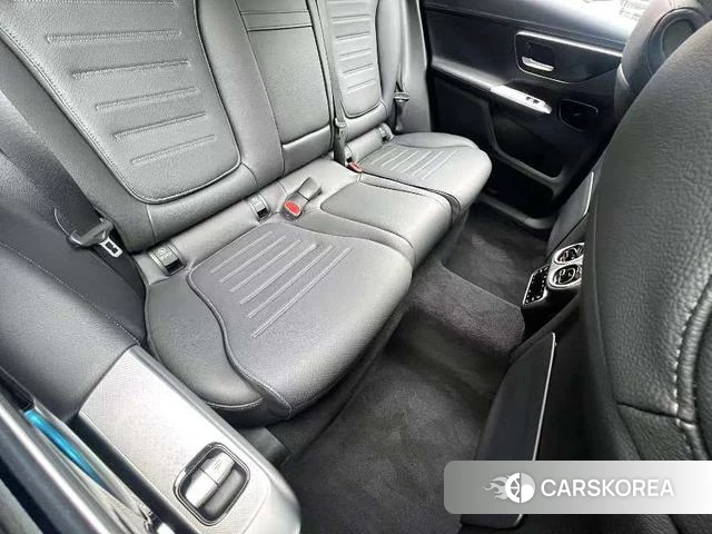 Mercedes-Benz GLC 2023 Черный из Китая, фото 2