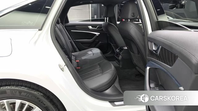 Audi A6 (C8) 2020 Белый из Кореи, фото 2