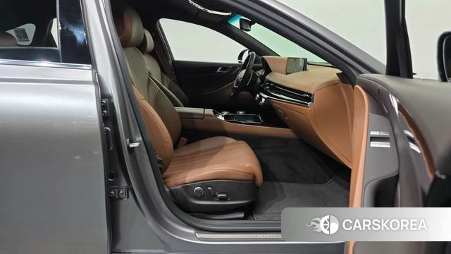 Genesis G80 (RG3) 2023 Серебристо-серый из Кореи, фото 2