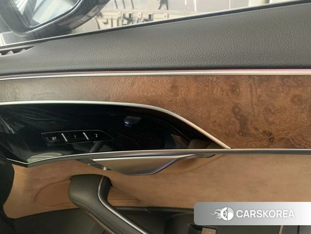 Audi A8 2021 Черный из Китая, фото 2
