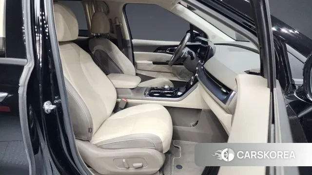 Kia Carnival 4th generation 2021 Черный из Кореи, фото 2